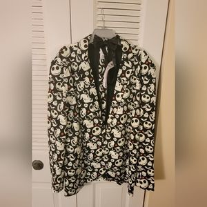 NWT Jack Skellington Glow-in-the-Dark Blazer and Light-Up Bowtie L/XL
